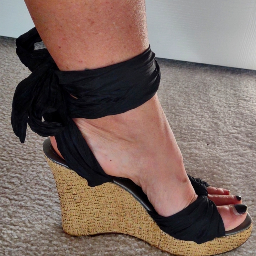 Ankle tie wedges